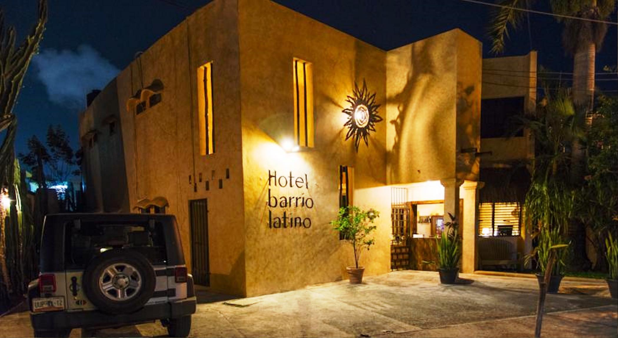 Hotel Barrio Latino Playa del Carmen Buitenkant foto